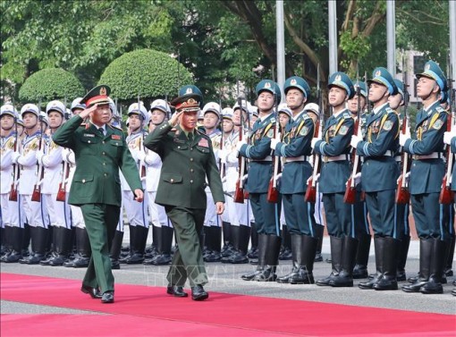 Tổng Tham mưu trưởng Quân đội nhân dân Lào thăm chính thức Việt Nam