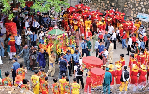 Châu Đốc mùa lễ hội