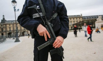 Pháp phát hiện kho vũ khí nghi của nhóm theo chủ nghĩa quốc xã mới