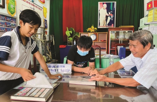 Chơi mà học cùng những con tem bưu chính