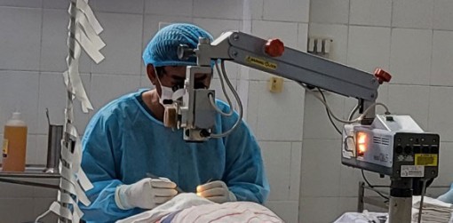 Vĩnh Long: Gần 350 người được phẫu thuật mắt miễn phí