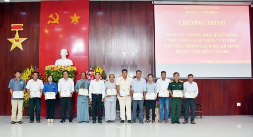 Tịnh Biên: Học Bác gắn với công việc thường xuyên