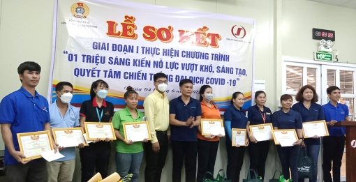 Sáng kiến thiết thực trong lao động, sản xuất