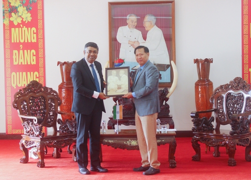 Tổng Lãnh sự Ấn Độ tại TP. Hồ Chí Minh đến thăm, chào xã giao lãnh đạo tỉnh An Giang