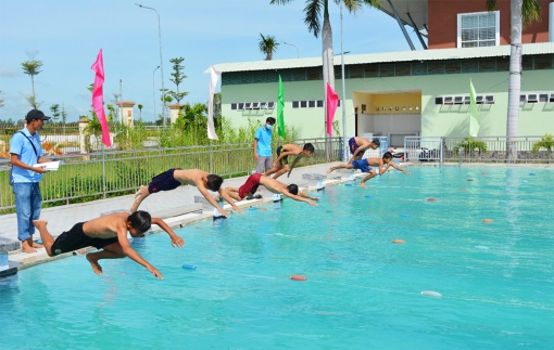 Sôi nổi Giải bơi học sinh huyện Châu Thành lần thứ IV, năm học 2021-2022