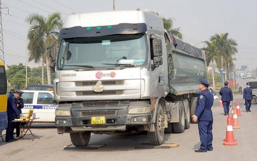 Tổ chức đợt cao điểm kiểm tra, xử lý vi phạm về tải trọng phương tiện