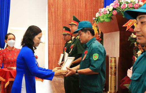 Kỷ niệm 60 năm Ngày Truyền thống lực lượng vũ trang TP. Long Xuyên (16/6/1962 – 16/6/2022)