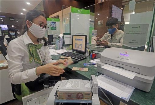 Linh hoạt chính sách tiền tệ dựa vào 'sức khỏe' của tổ chức tín dụng