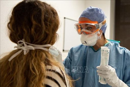 Tây Ban Nha dự kiến tiêm mũi vaccine thứ 4 ngừa COVID-19 cho toàn dân