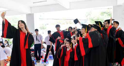 Nụ cười tuổi 18