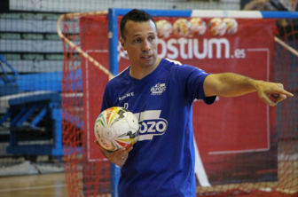 HLV giúp Argentina vô địch World Cup sẽ dẫn dắt tuyển Futsal Việt Nam?