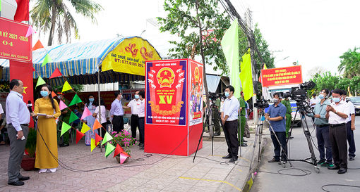 Phát huy vai trò báo chí cách mạng trong bảo vệ nền tảng tư tưởng của Đảng