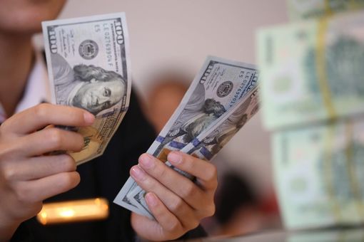 Tỷ giá USD hôm nay 26/6: USD thế giới giảm, trong nước 'lệch pha'