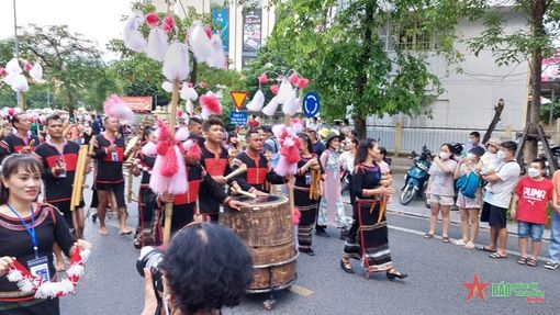 Festival Huế 2022: Sôi động Lễ hội đường phố “Sắc màu văn hóa”