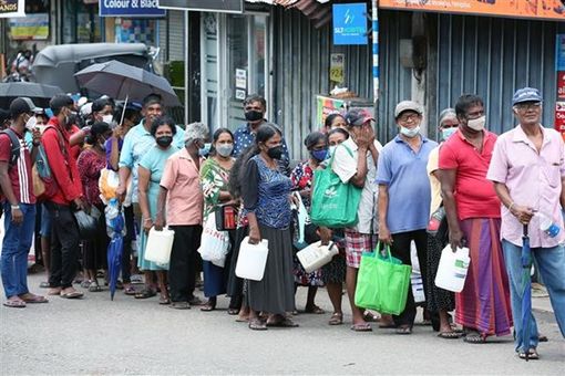 Sri Lanka đóng cửa trường học, kêu gọi công chức làm việc ở nhà