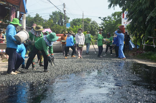 Chợ Mới huy động nguồn lực xã hội hóa xây dựng giao thông nông thôn