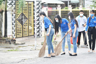 Ra quân "Ngày cao điểm chiến sỹ tình nguyện vì văn minh đô thị" năm 2022 tại Tịnh Biên