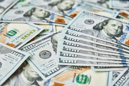 Tỷ giá USD hôm nay 3-7: Đồng USD tăng nhẹ trở lại mốc 105
