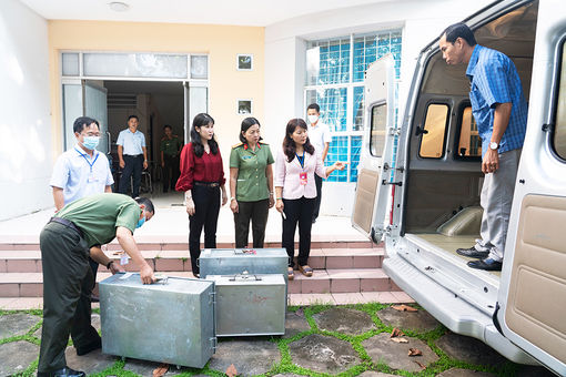 An Giang: Công tác vận chuyển đề thi tốt nghiệp THPT năm 2022 được bảo vệ chặt chẽ