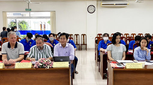 Hội thảo tập huấn chuyển đổi sản xuất nông nghiệp trong điều kiện biến đổi khí hậu