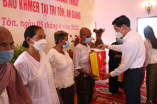 Nhân quyền ở Việt Nam – “Không ai bị bỏ lại phía sau”