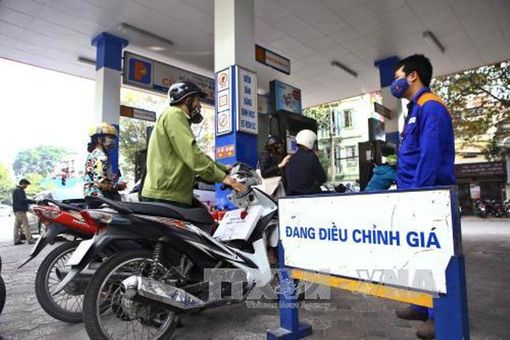 Giá xăng dầu sẽ điều chỉnh từ 0 giờ ngày 11/7, dự báo giảm mạnh