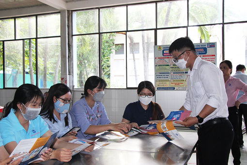 Thế giới 8 tỷ người: Để hướng tới một tương lai bền vững