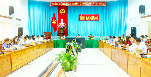 Tiếp tục tăng cường công tác đảm bảo trật tự an toàn giao thông