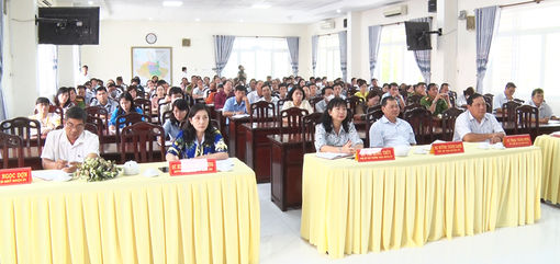 Bộ Tư lệnh Vùng 5 Hải quân thông tin tình hình biển, đảo tại huyện Phú Tân và TP. Châu Đốc