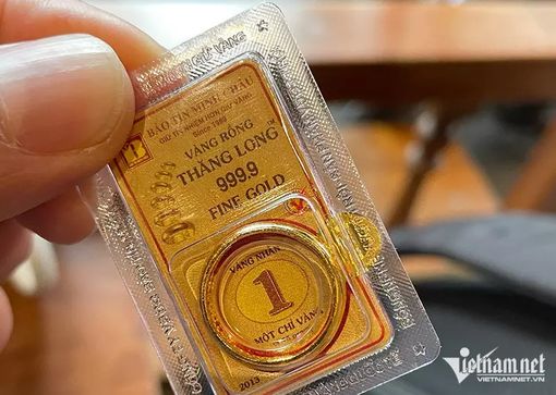Giá vàng hôm nay 25/7: Nhiều rủi ro, giữ chặt tiền và nghe ngóng