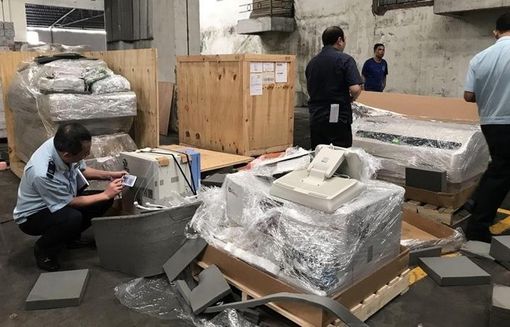 Khởi tố cựu cán bộ Công an Thành phố Hồ Chí Minh về tội buôn lậu