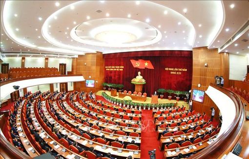 Kết luận của Bộ Chính trị về thực hiện một số mô hình thí điểm theo Nghị quyết số 18-NQ/TW