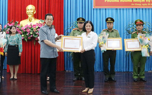 Chống lại “khuyết tật bẩm sinh của quyền lực”