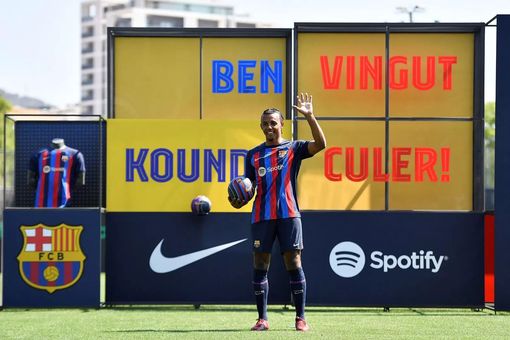 Jules Kounde: Tôi đến Barca để vươn lên đỉnh cao