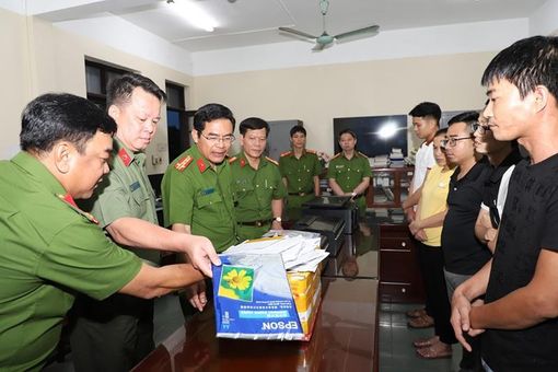 Hà Nam triệt phá đường dây làm giả giấy phép lái xe