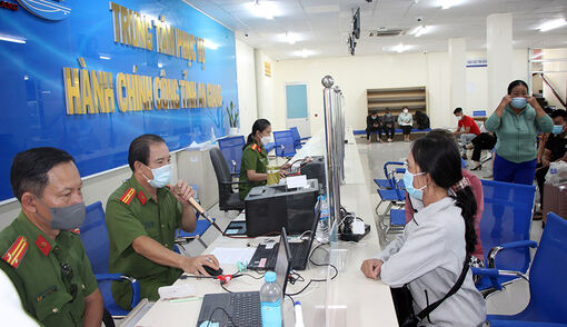 An Giang đẩy mạnh giải quyết thủ tục hành chính trên môi trường điện tử