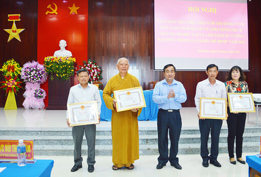 Ban Thường vụ Huyện ủy Tịnh Biên tổ chức hội nghị giao ban việc thực hiện Chỉ thị  05-CT/TW, Kết luận 01-KL/TW của Bộ Chính Trị