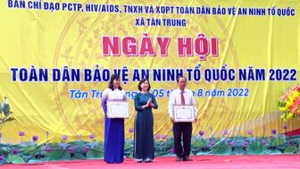 Phó Trưởng ban Dân vận Trung ương Đỗ Văn Phớn dự Ngày hội toàn dân bảo vệ an ninh Tổ quốc tại huyện Phú Tân