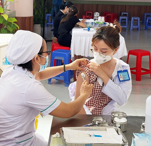 Ban Thường vụ Tỉnh ủy An Giang chỉ đạo tăng cường triển khai các biện pháp  phòng, chống dịch bệnh trên người trong tình hình mới
