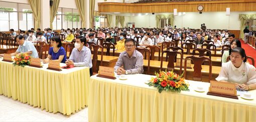 An Giang: 275 học viên tham gia lớp tập huấn văn phòng cấp ủy