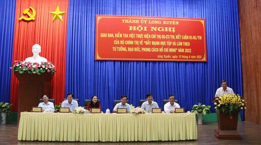 Cụm 2 giao ban, kiểm tra việc học tập và làm theo Bác