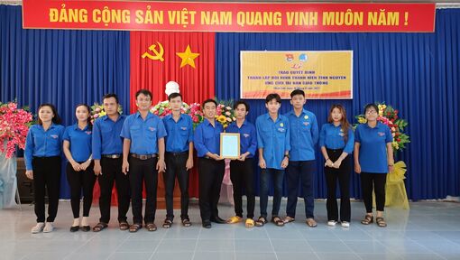 Tổ chức Chiến dịch tình nguyện “Hành quân xanh” tại xã Định Thành