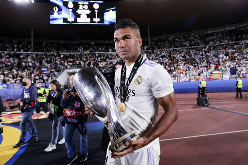 Casemiro sắp về MU: Thận trọng từ bài học Varane