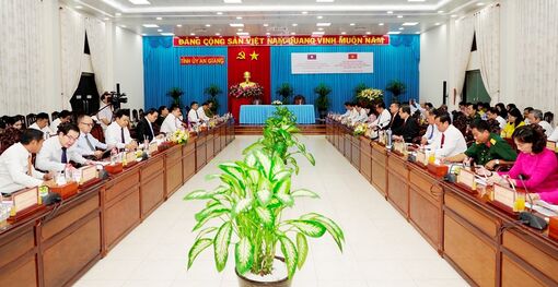 Hội đàm song phương ký kết bản ghi nhớ hợp tác giữa hai tỉnh An Giang và Champasak