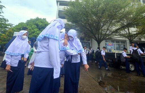 Indonesia: Liên tiếp 3 trận động đất làm rung chuyển một số khu vực đảo Sumatra