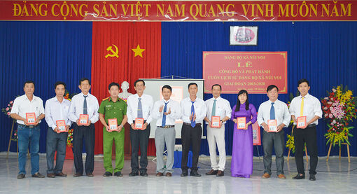 Công bố và phát hành Lịch sử Đảng bộ xã Núi Voi, giai đoạn 2003 – 2020
