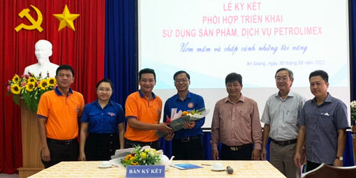 Đoàn Thanh niên Petrolimex An Giang và Đoàn Trường Cao đẳng Y tế An Giang ký kết hợp tác tạo quỹ học bổng cho sinh viên