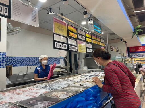 Siêu thị 'chạy đua' khuyến mãi, giảm giá dịp 2/9