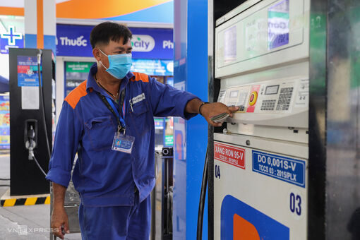 Giá xăng ngày mai có thể tăng trở lại