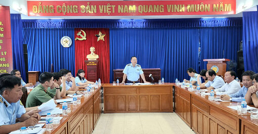 Cục Quản lý thị trường tỉnh An Giang đối thoại với các doanh nghiệp kinh doanh xăng, dầu